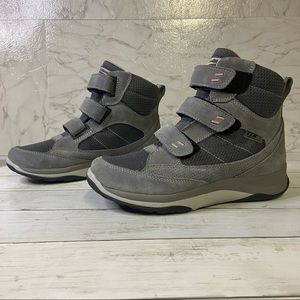 Snow Sneakers Mid Hook and Loop